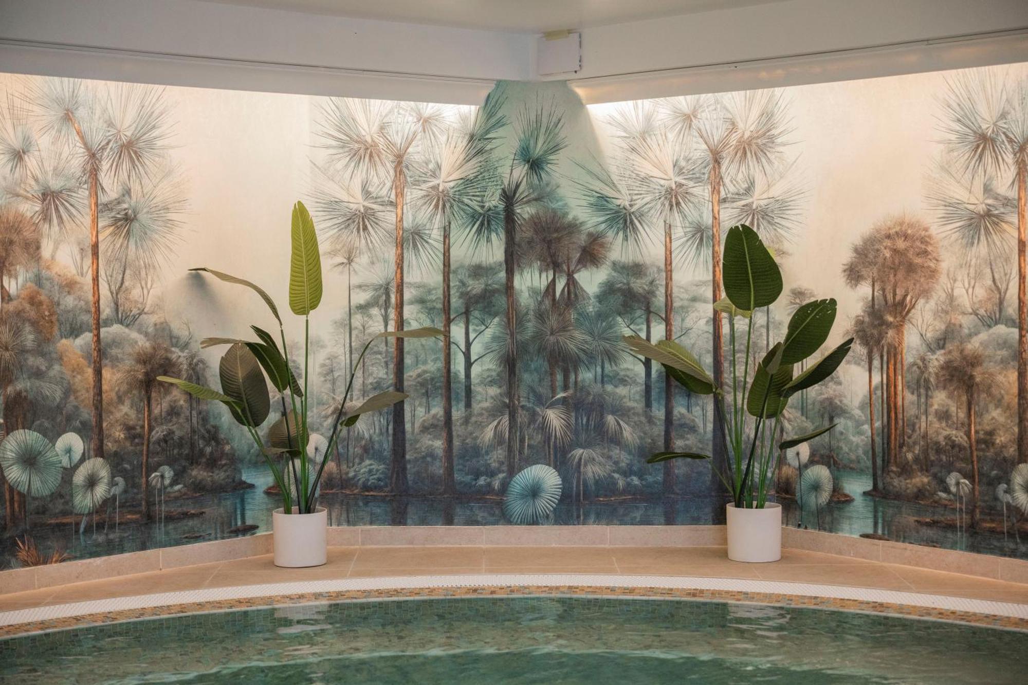 Hotel Atlantis Wellness & Conference Hajduszoboszlo Bagian luar foto